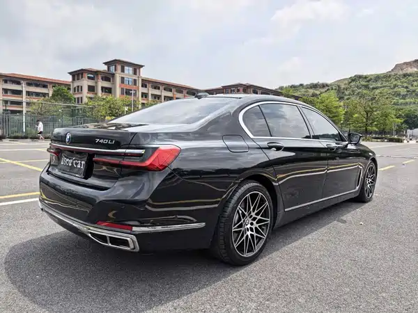 BMW 7 Series 2019