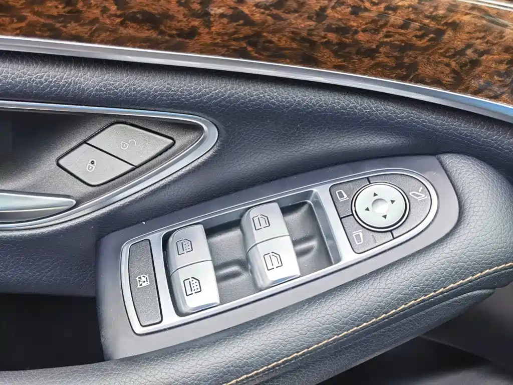 Mercedes-Benz S-Class 2017 — фото 31