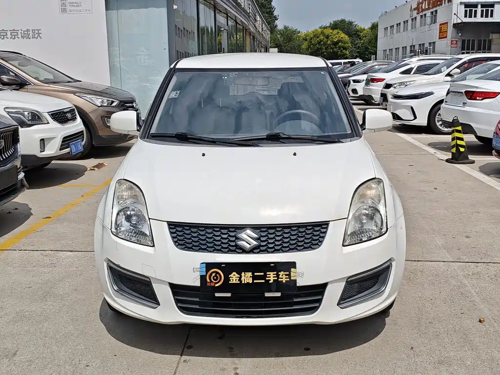 Suzuki Swift 2013 — фото 6