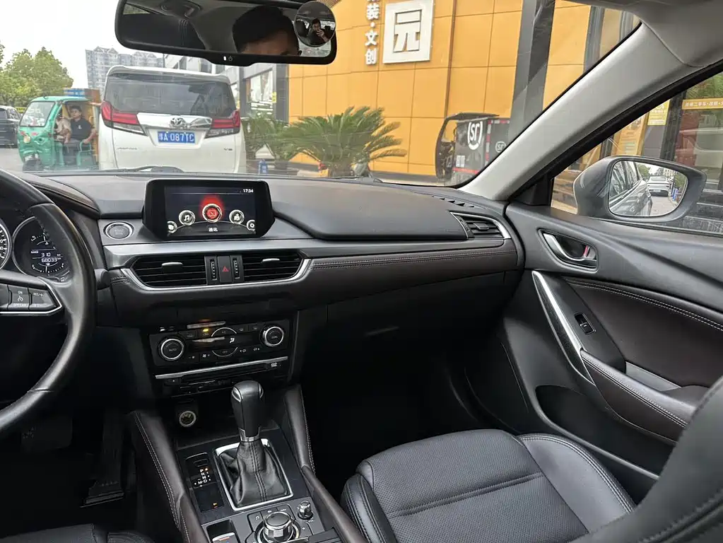 Mazda Atenza 2018 — фото 14