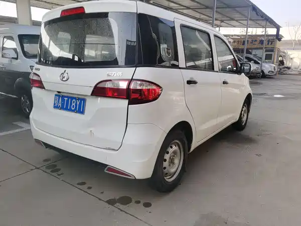 Changan Oulove 2015