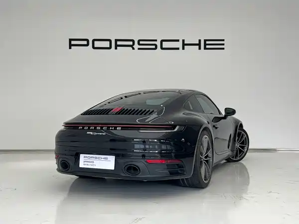 Porsche 911 2023