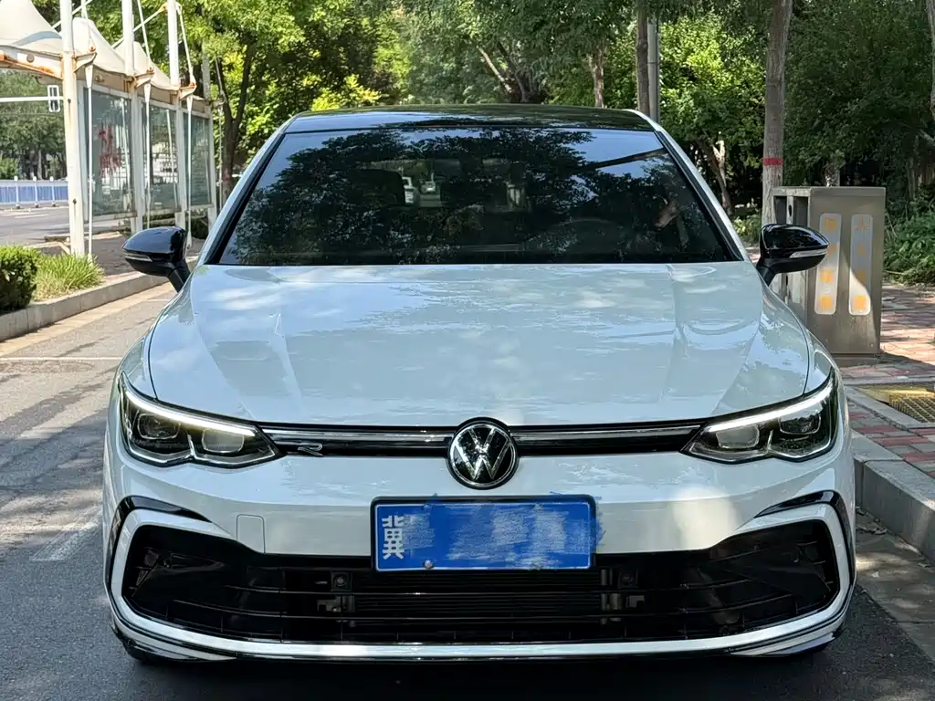 Volkswagen Golf 2024