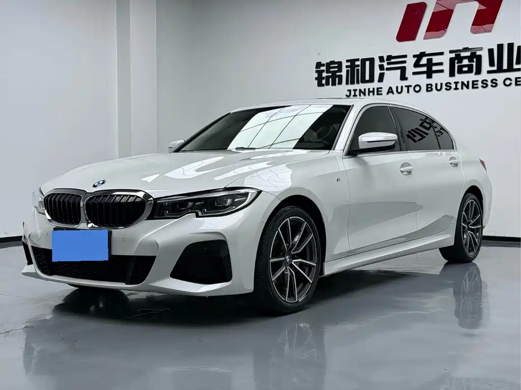 BMW 3 Series 2019 — фото 1