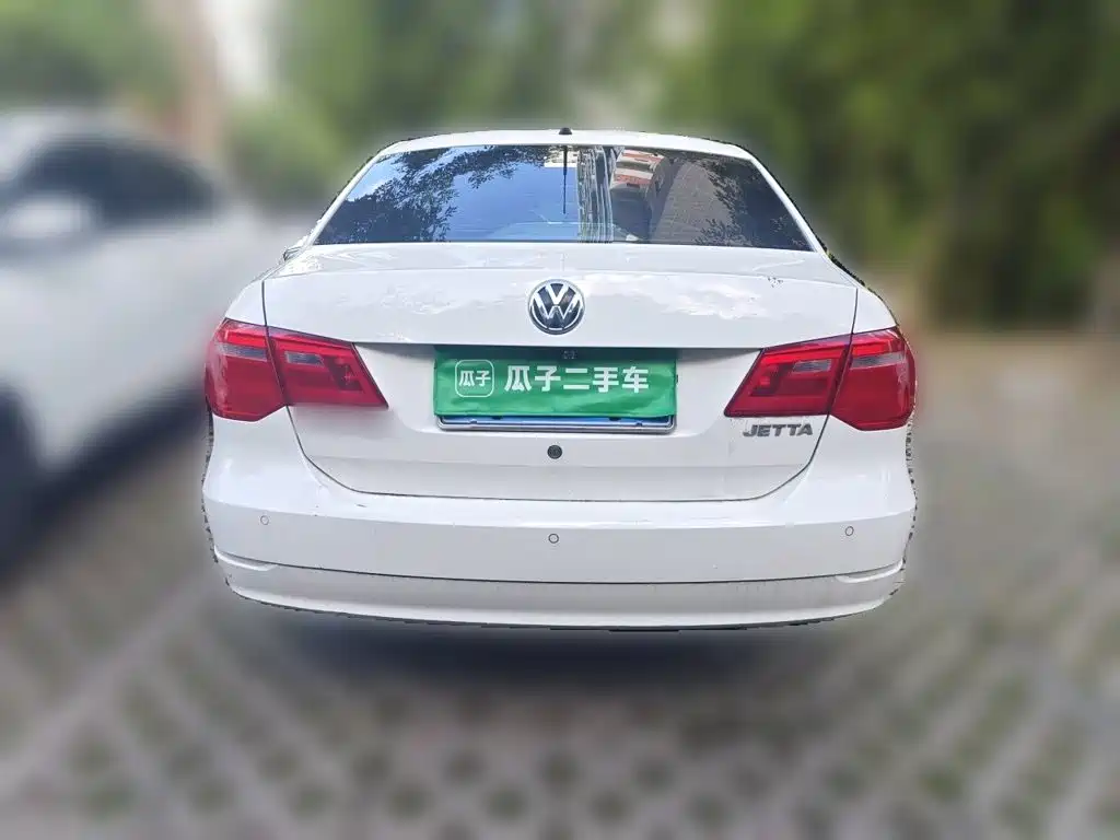 Volkswagen Jetta 2015 — фото 4