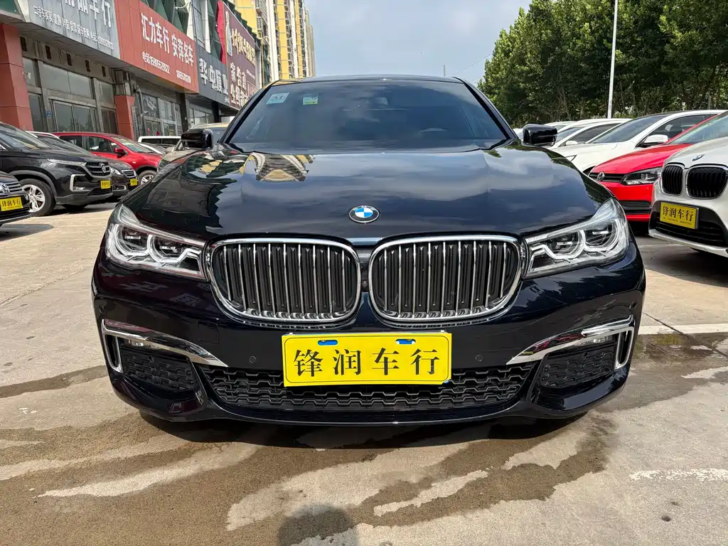 BMW 7 Series 2018 — фото 2