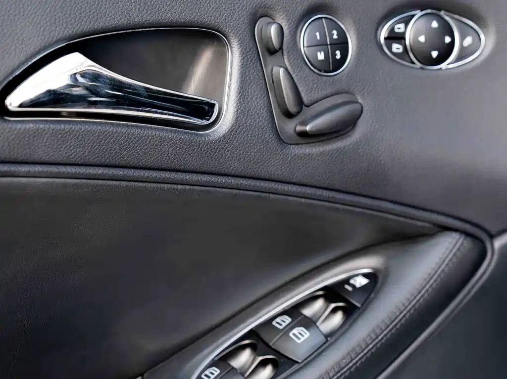 Mercedes-Benz CLS AMG 2010 — фото 15