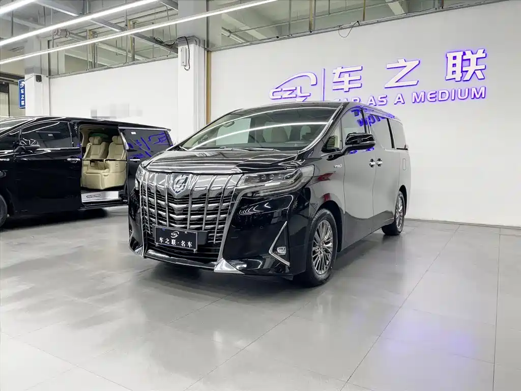 Toyota Alphard 2020 — фото 3