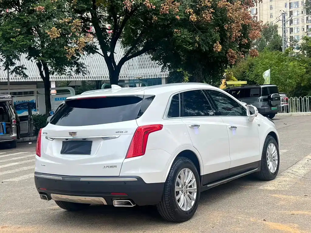 Cadillac XT5 2019 — фото 9