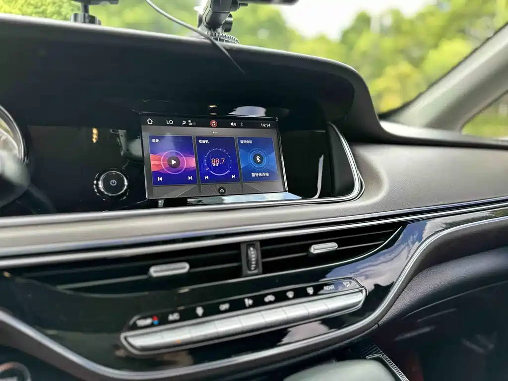 GAC Motor Trumpchi M6 2019 — фото 22