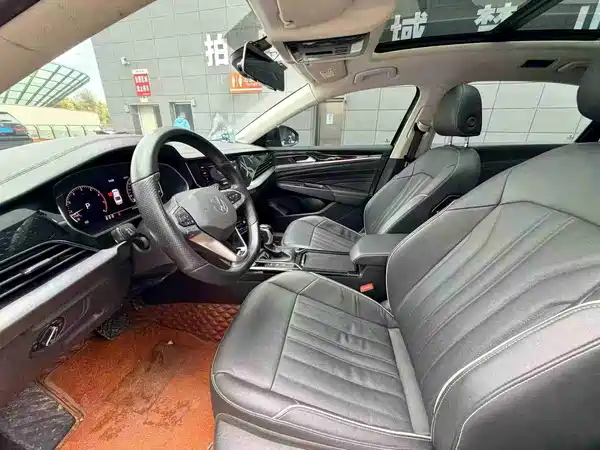Volkswagen Passat 2022
