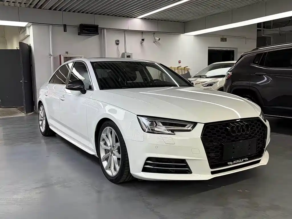 Audi A4L 2017 — фото 3