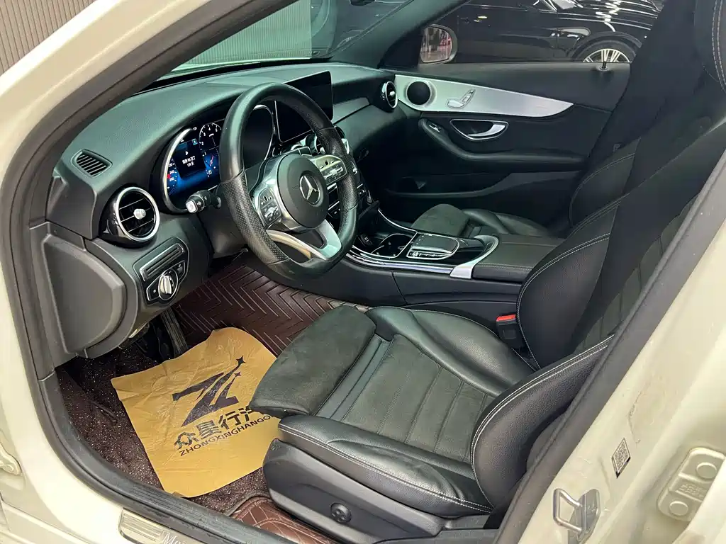 Mercedes-Benz C-Class 2019 — фото 11