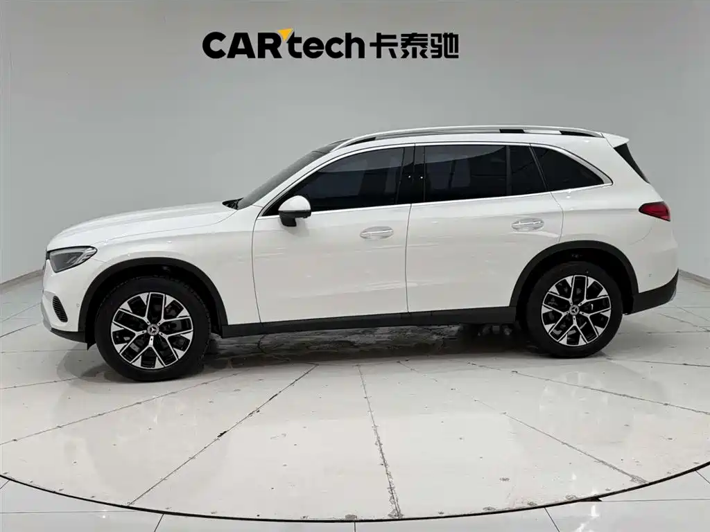Mercedes-Benz GLC 2023