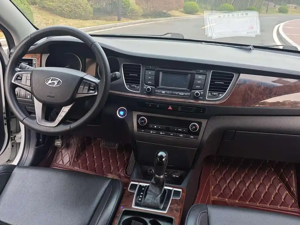 Hyundai Mistra 2015 — фото 8