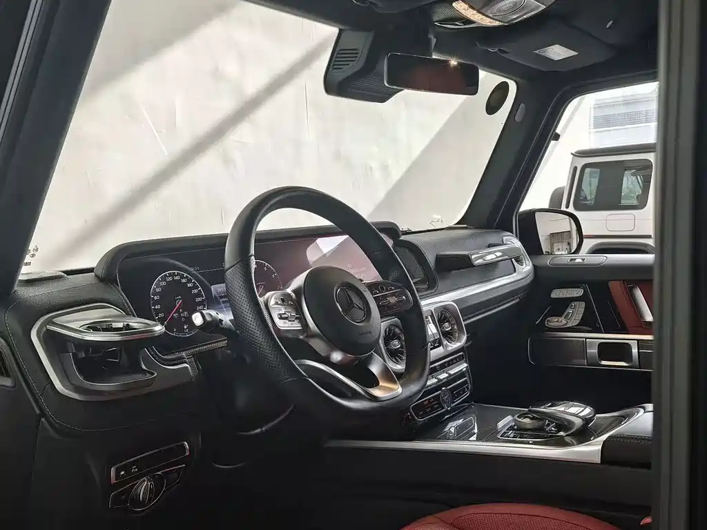 Mercedes-Benz G-Class 2022 — фото 12