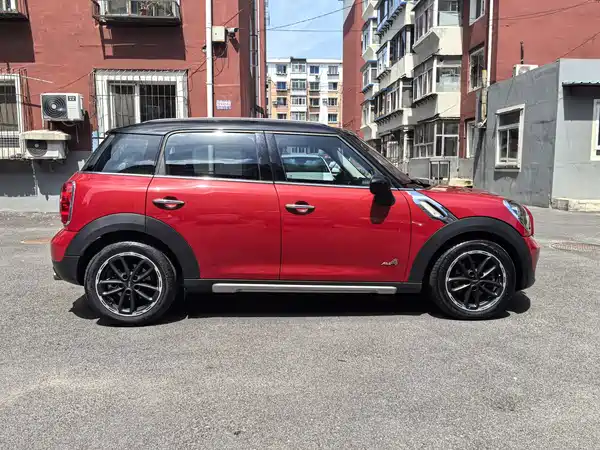 MINI Countryman 2016