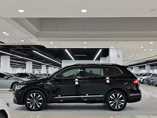 Volkswagen Tiguan L 2023