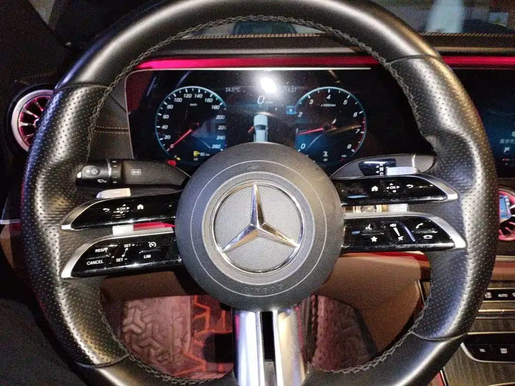 Mercedes-Benz E-Class 2021