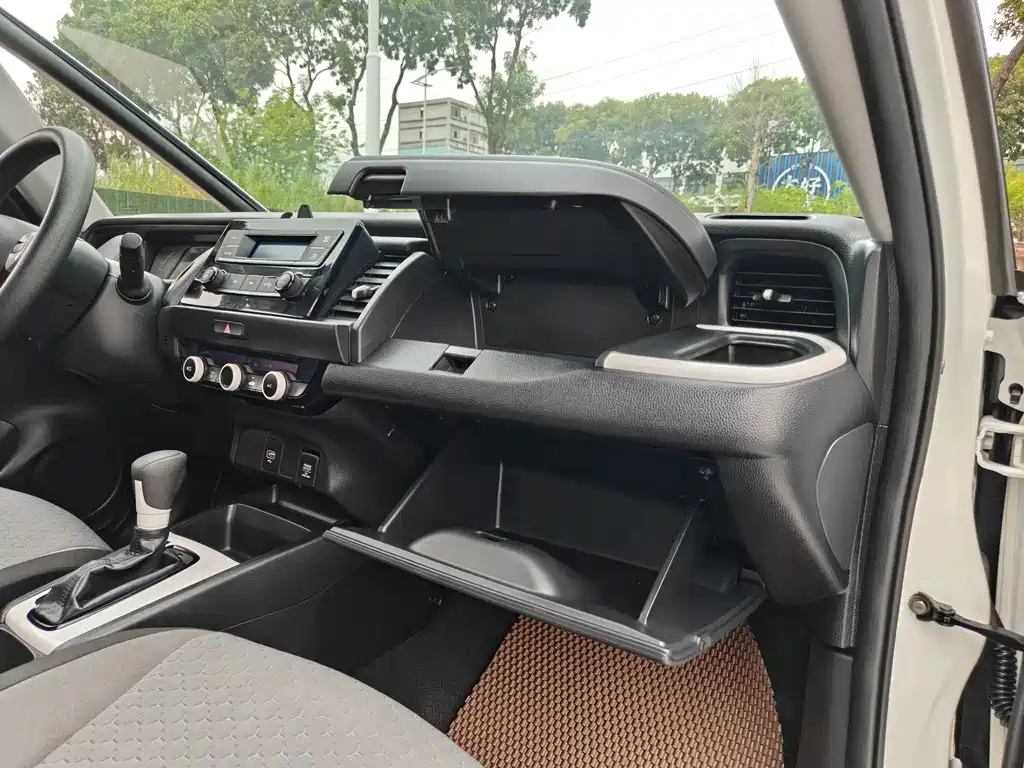 Honda Fit 2023 — фото 13