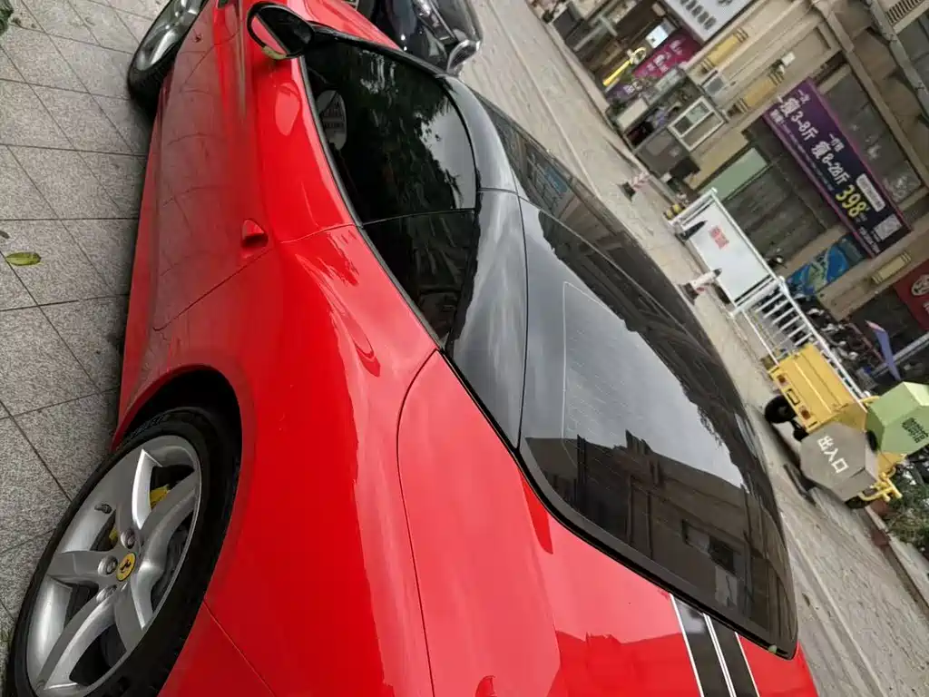 Ferrari California T 2018 — фото 10