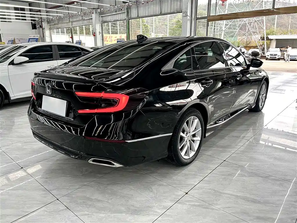 Honda Accord 2023 — фото 6