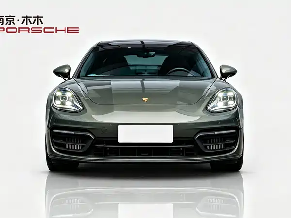 Porsche Panamera 2023