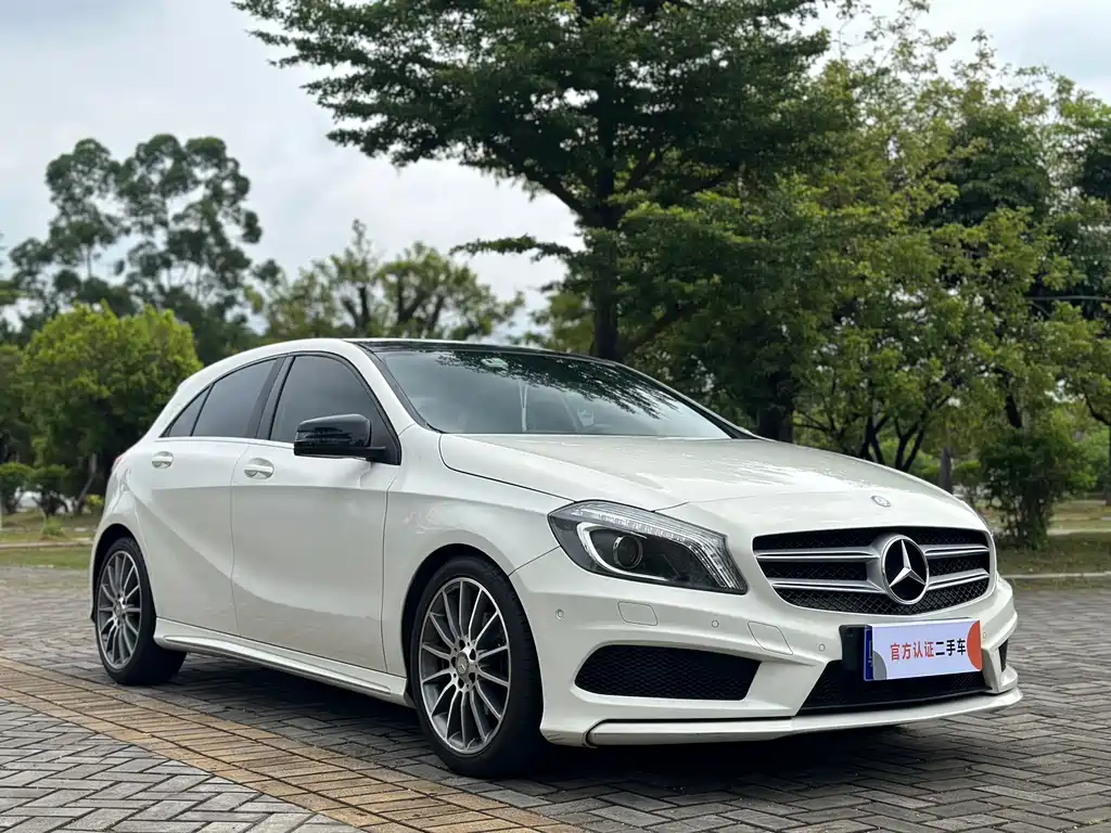 Mercedes-Benz A-Class 2015