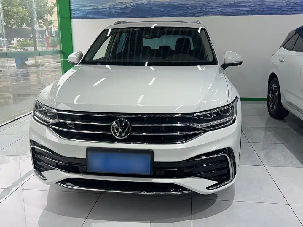 Volkswagen Tiguan L 2024
