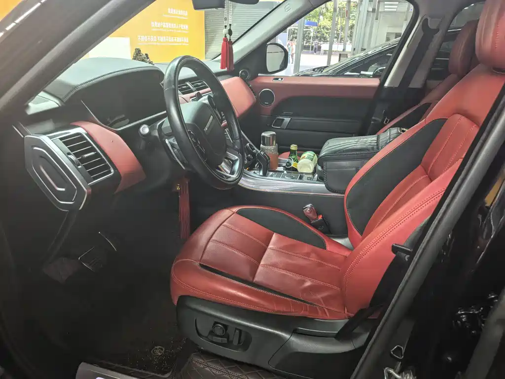 Land Rover Sport 2022