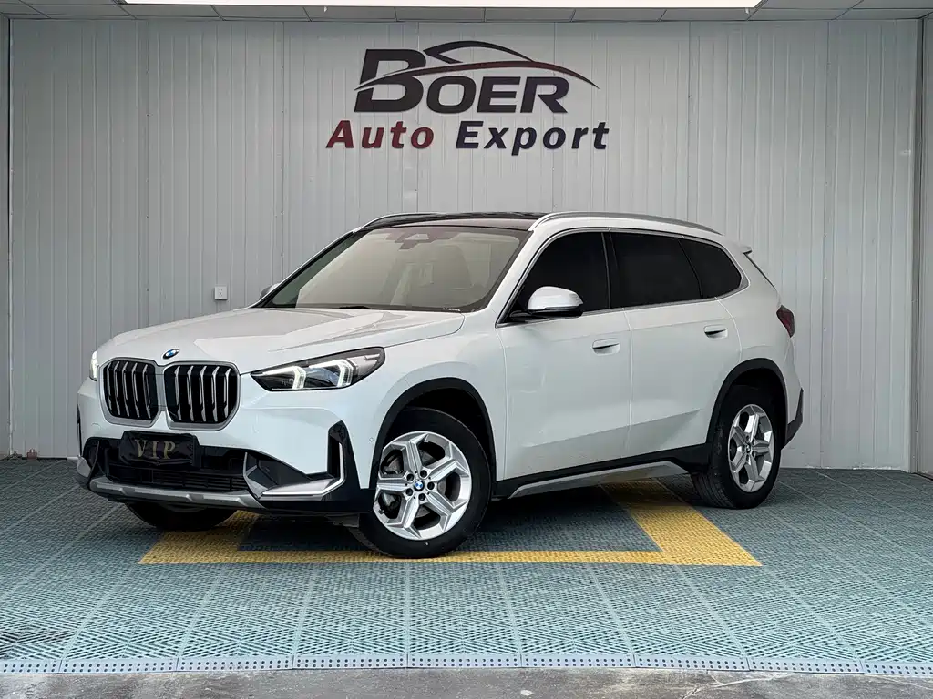 BMW X1 2023 — фото 1