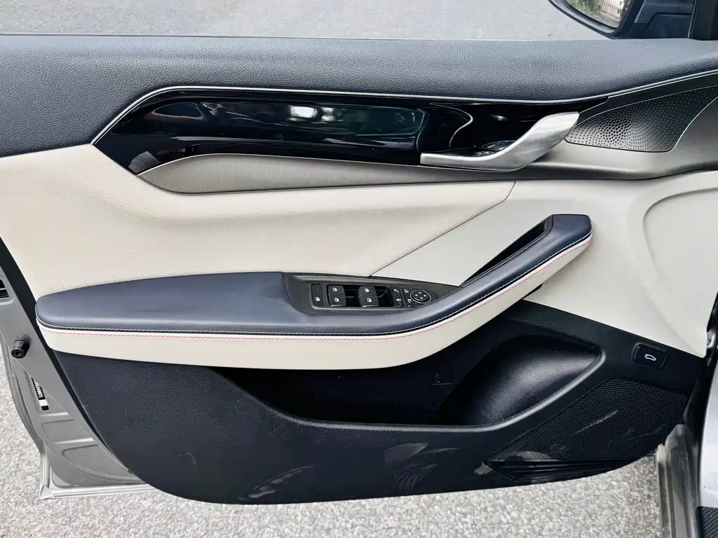 BYD Qin PLUS 2023 — фото 11