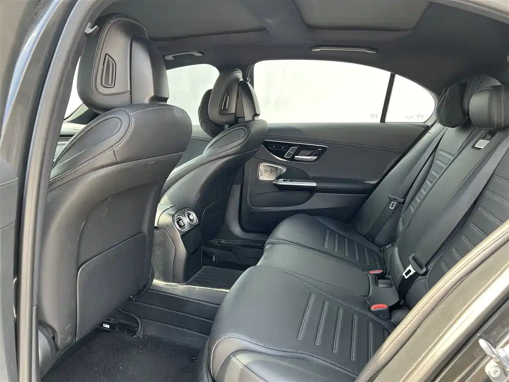 Mercedes-Benz C-Class 2023