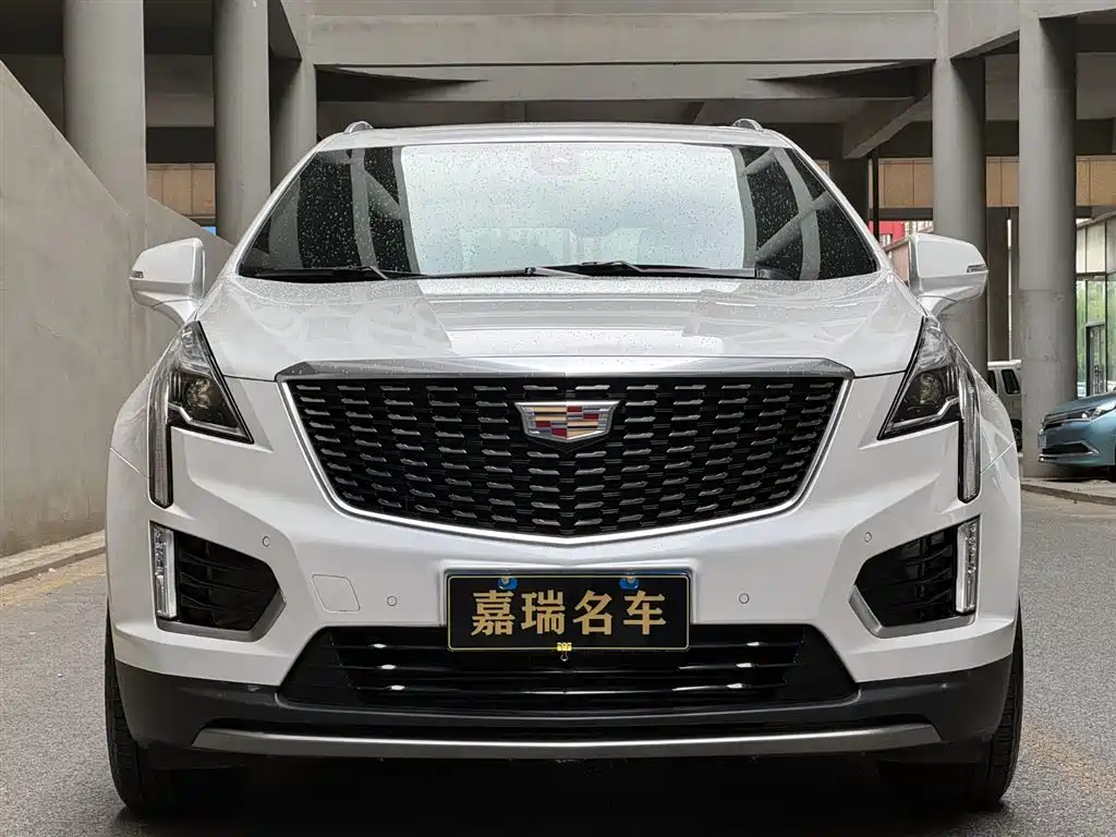 Cadillac XT5 2023 — фото 2