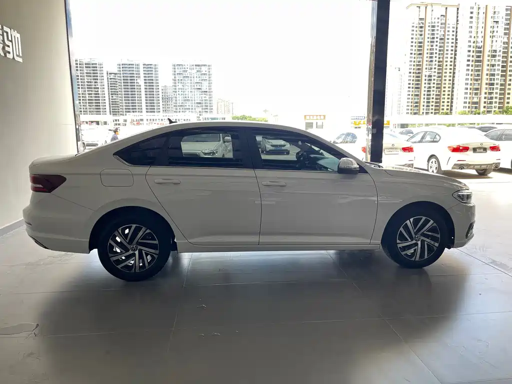 Volkswagen Lavida 2022