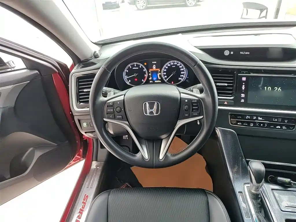 Honda Spirior 2015 — фото 11