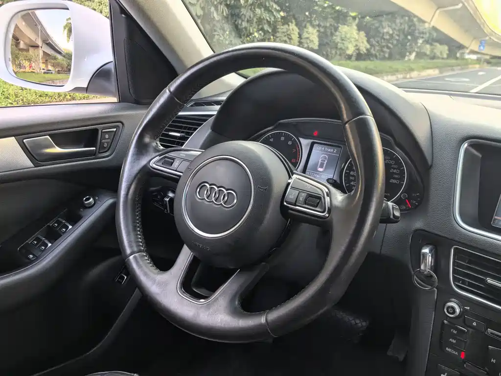 Audi Q5 2014 — фото 21
