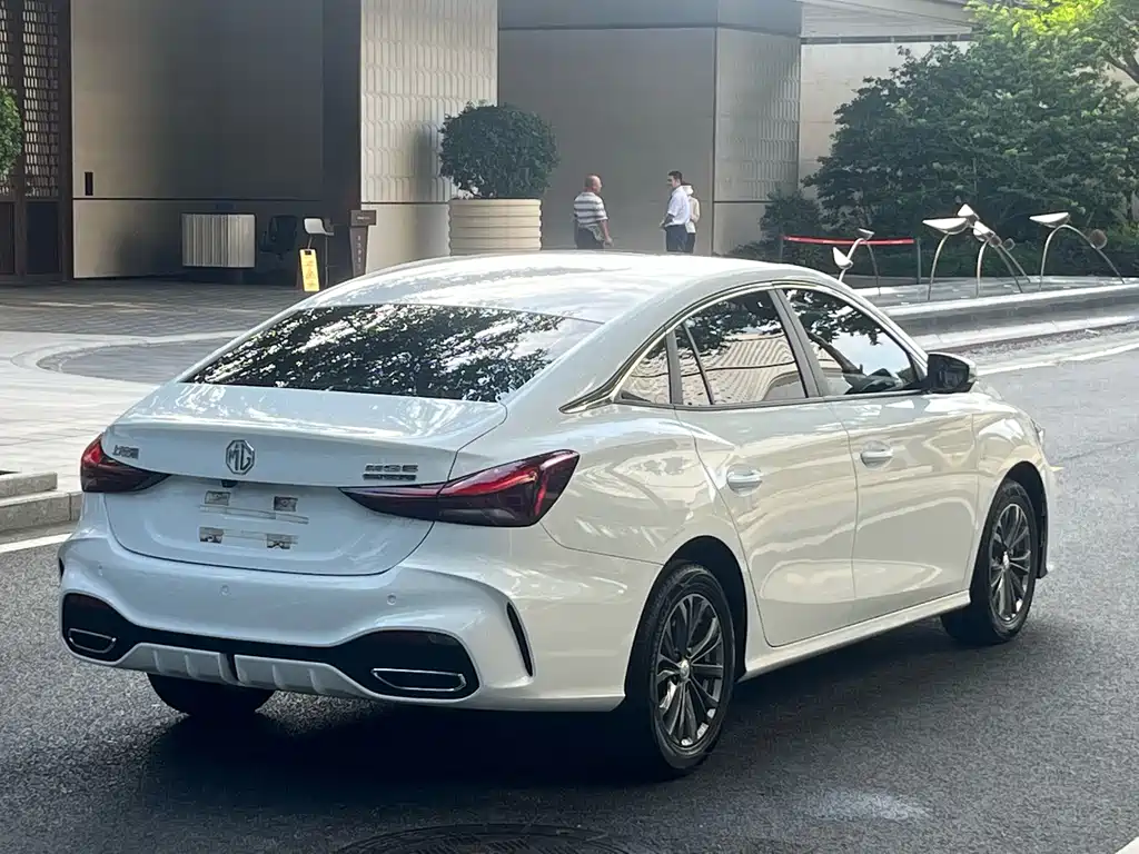 MG 5 2025