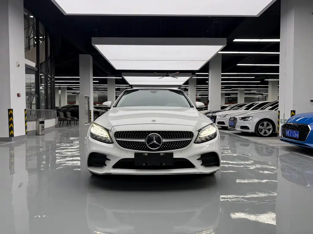 Mercedes-Benz C-Class 2019