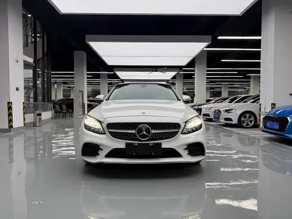 Mercedes-Benz C-Class 2019