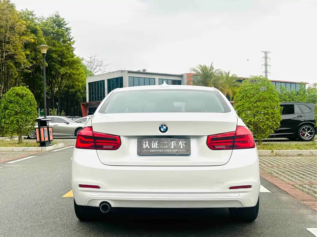 BMW 3 Series 2017