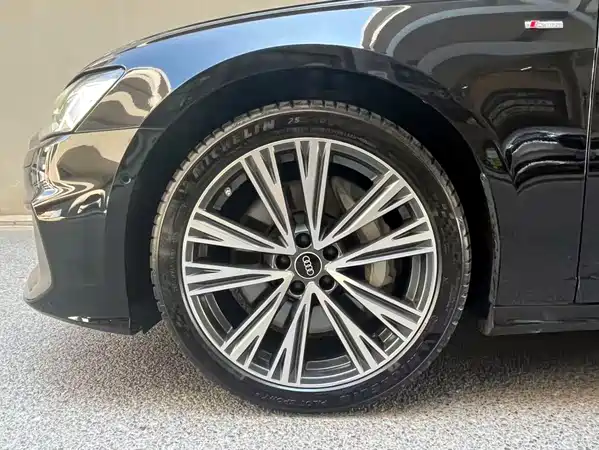 Audi A6L 2022