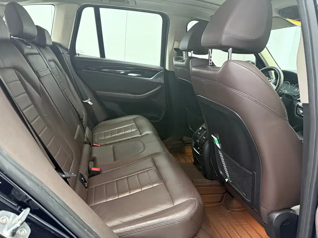 BMW X3 2019 — фото 11