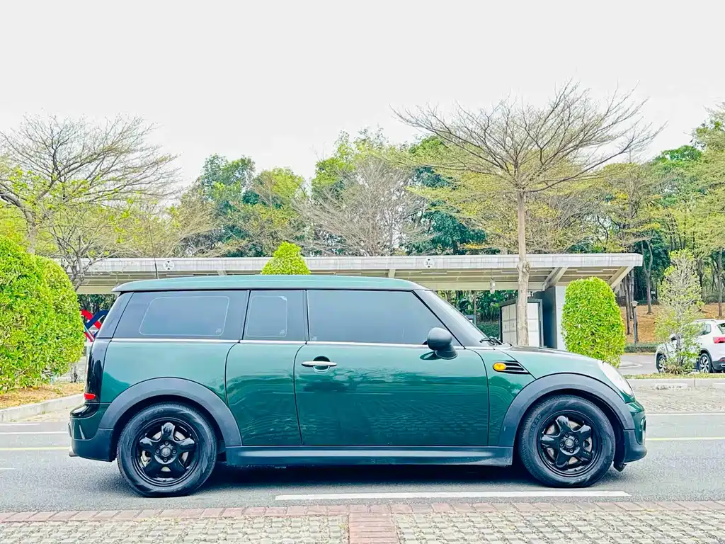 MINI Clubman 2010