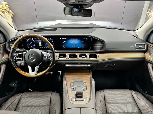 Mercedes-Benz GLS 2022