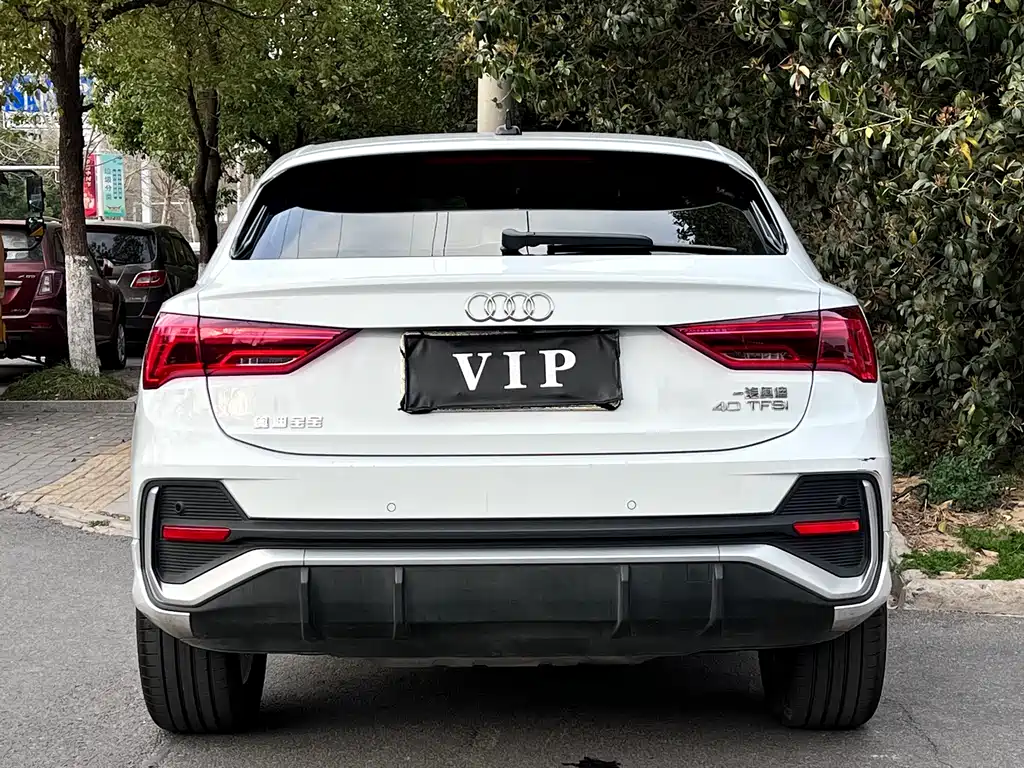Audi Q3 Sportback 2020 — фото 11