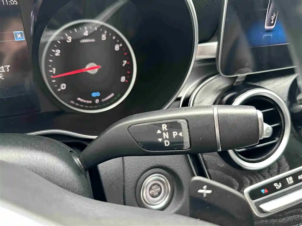 Mercedes-Benz C-Class 2019 — фото 16