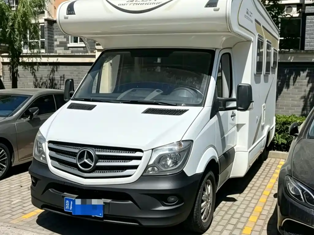 Mercedes-Benz Sprinter 2019 — фото 1