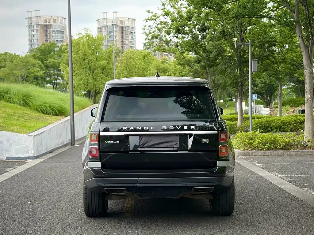 Land Rover Range Rover 2022 — фото 3