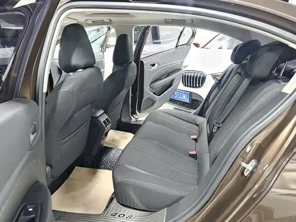 Peugeot 408 2014